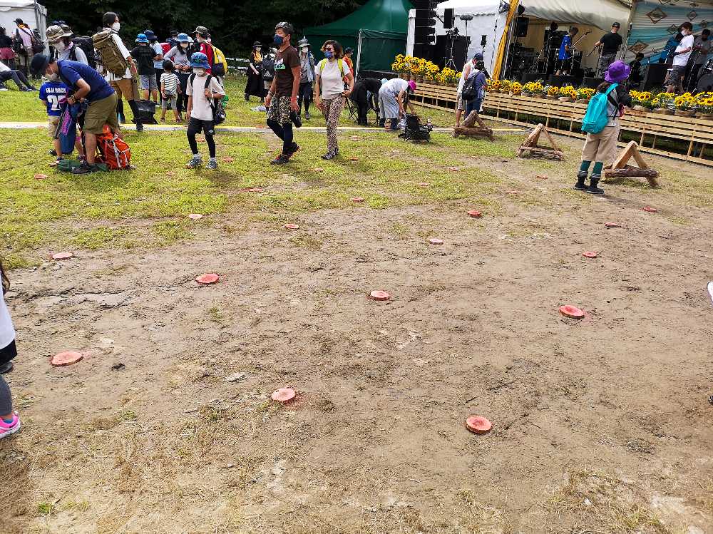 ステージ前の間隔の表示。