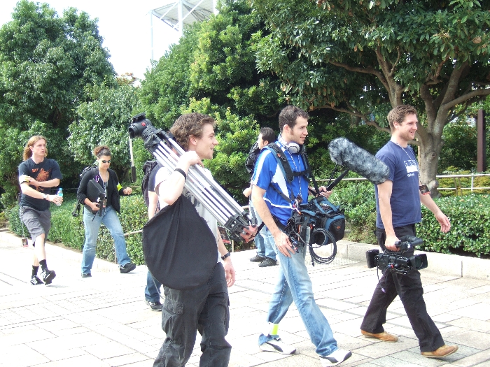 海外のメディアと思われる人。