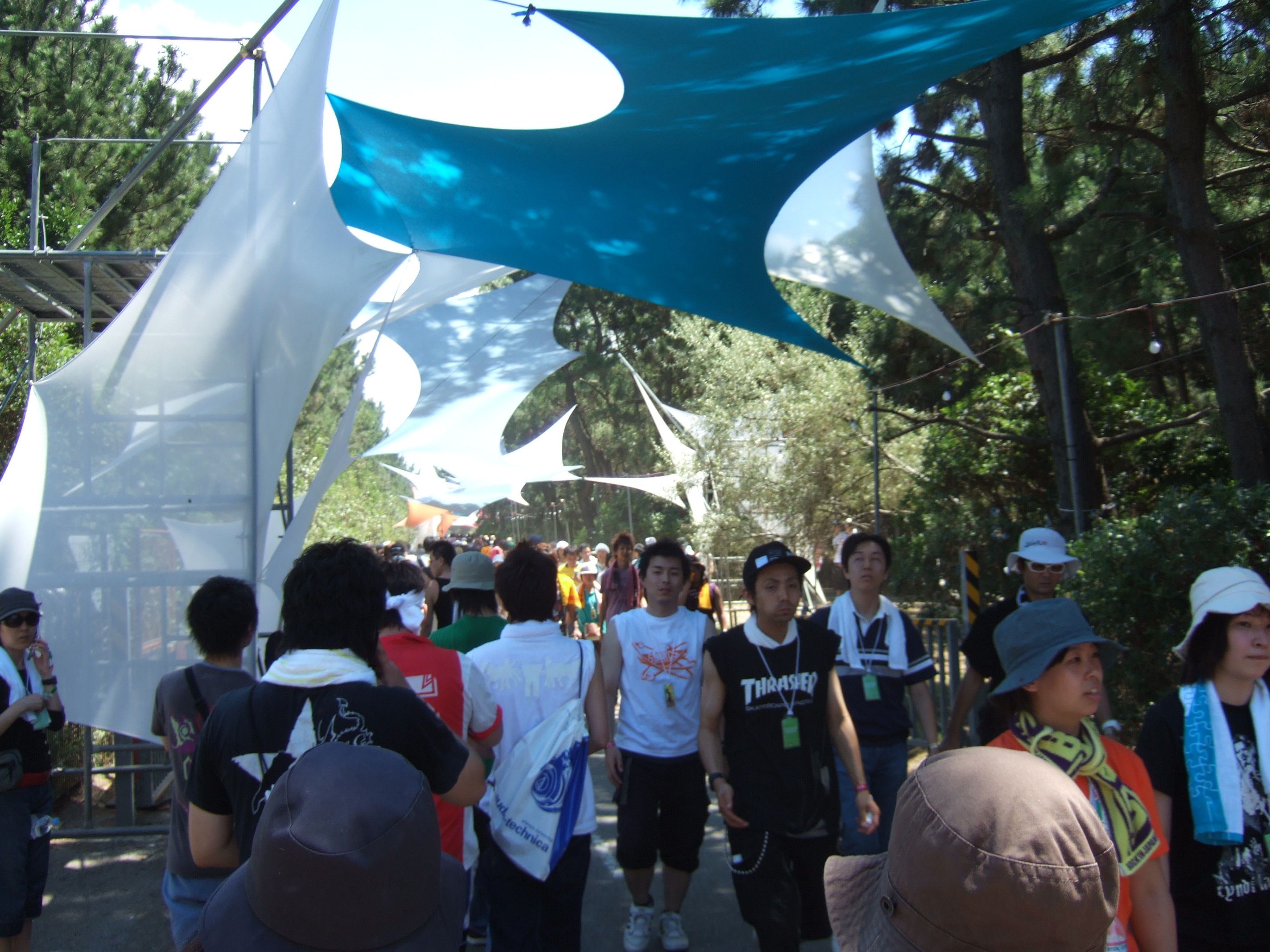 入り口からずっと直線です。