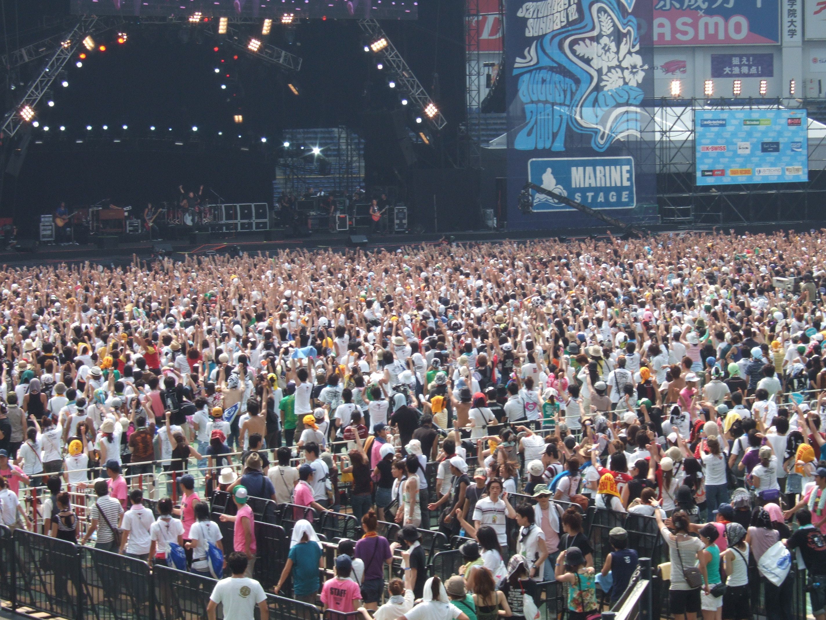 最も盛り上がっているときの状態。昼間に入場制限が行われることはあまりありません。