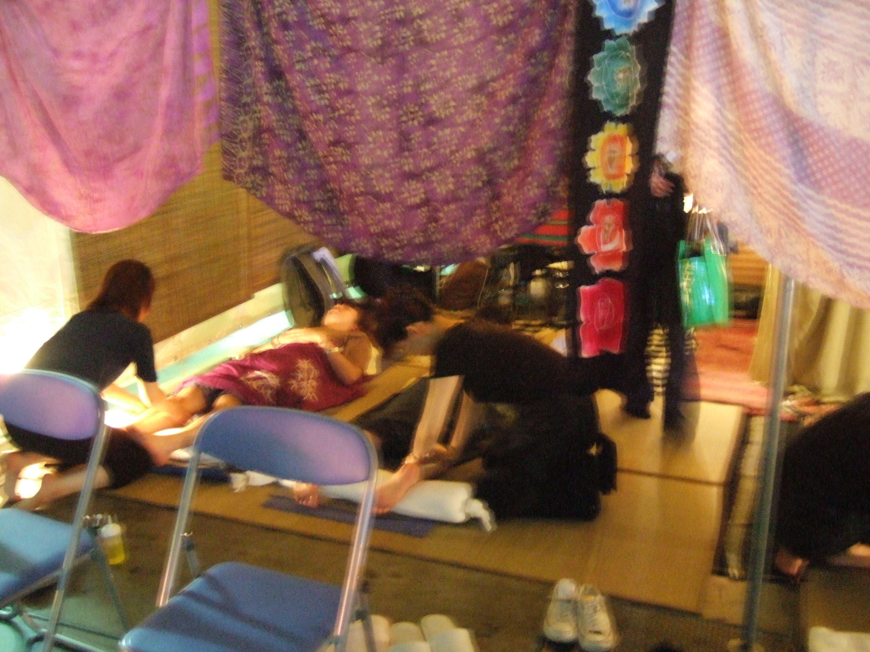 マッサージの店。