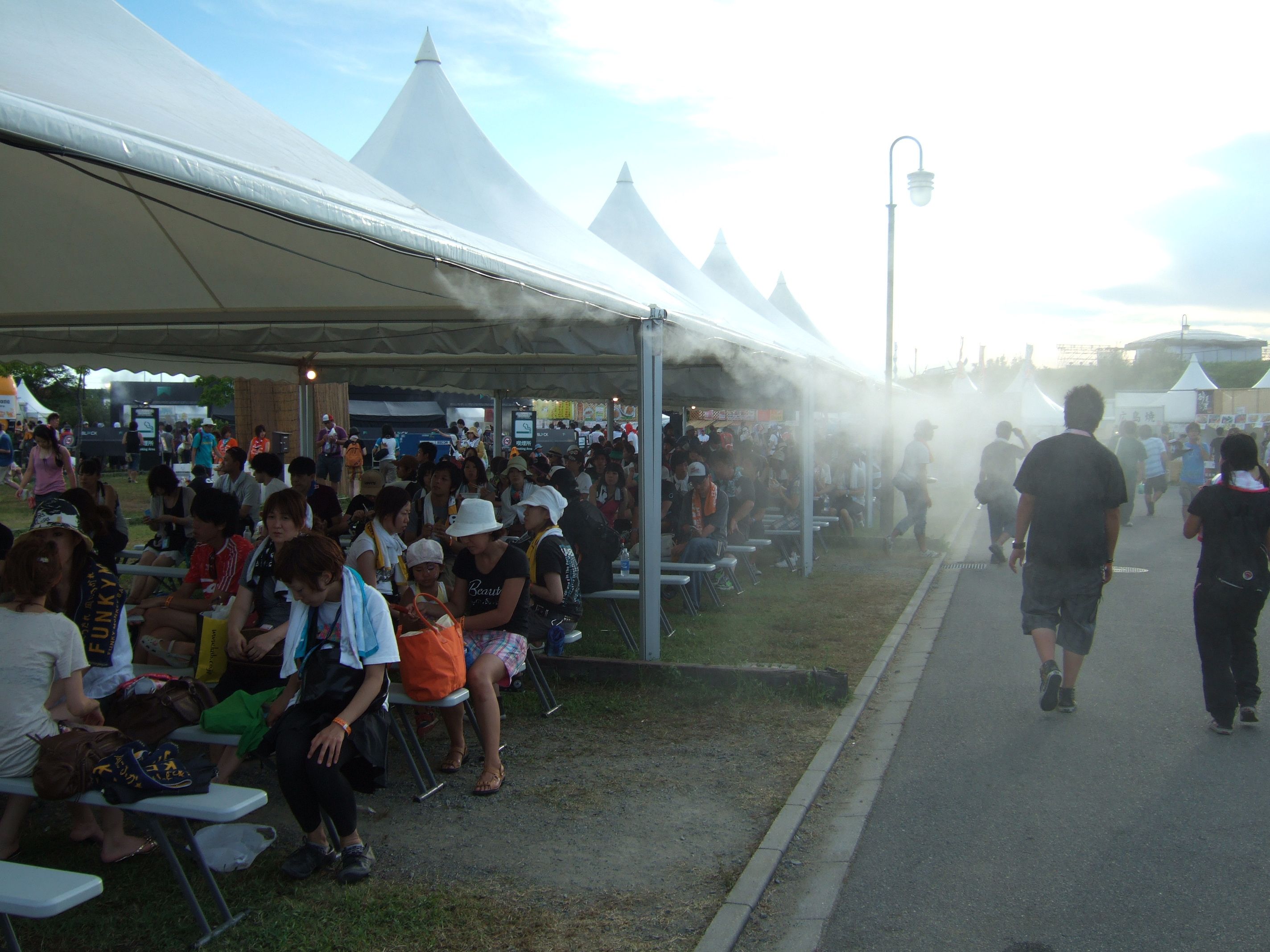 パークステージの後方はオアシスエリアになっています。