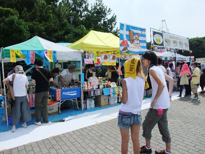 アイランドステージ、ビーチステージ側にある飲食店。