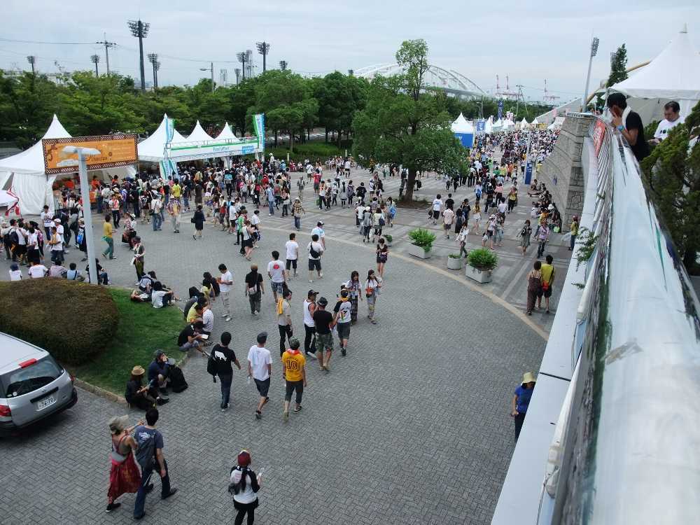 ソニックステージ、ダンスステージ会場の舞洲アリーナから。