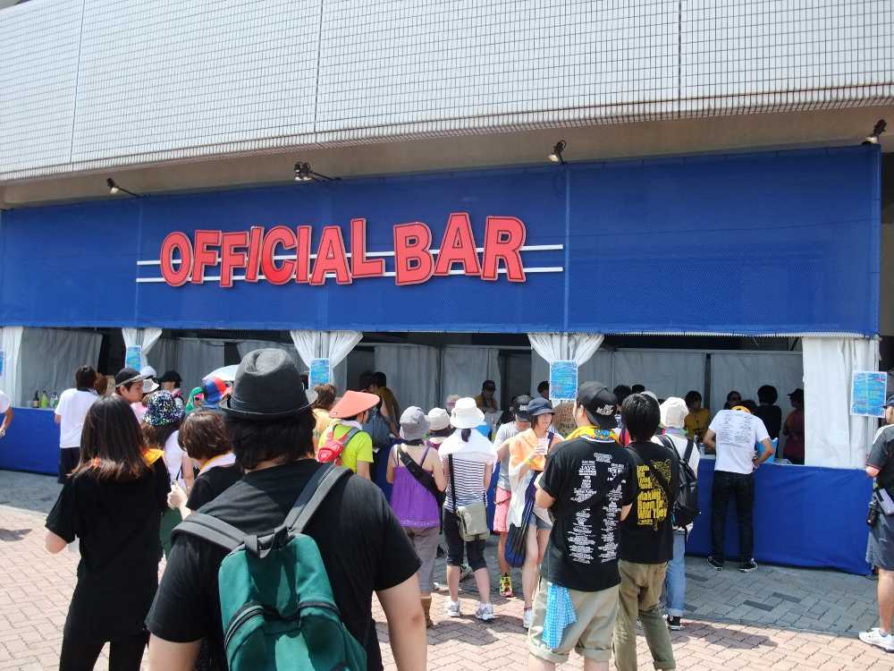 マリンスタジアムの外周にあるバー。