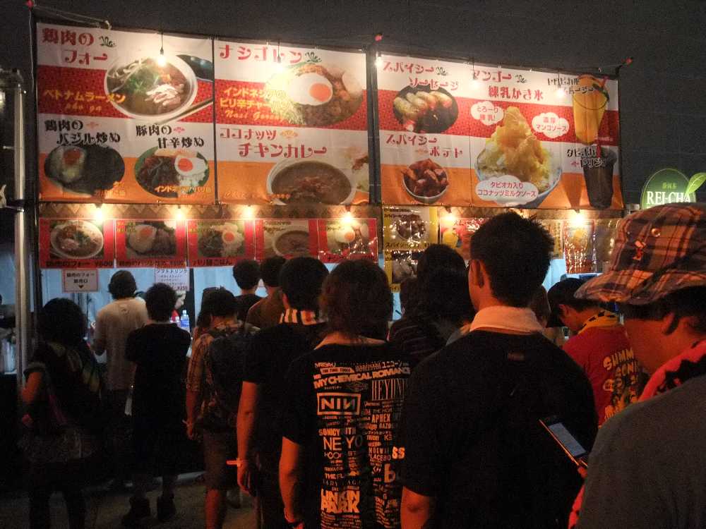 カレーとかフォーとかどんぶり物とか。