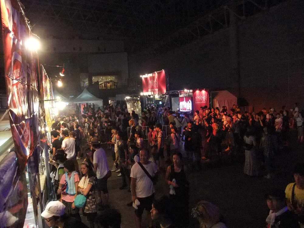 飲食店の風景。