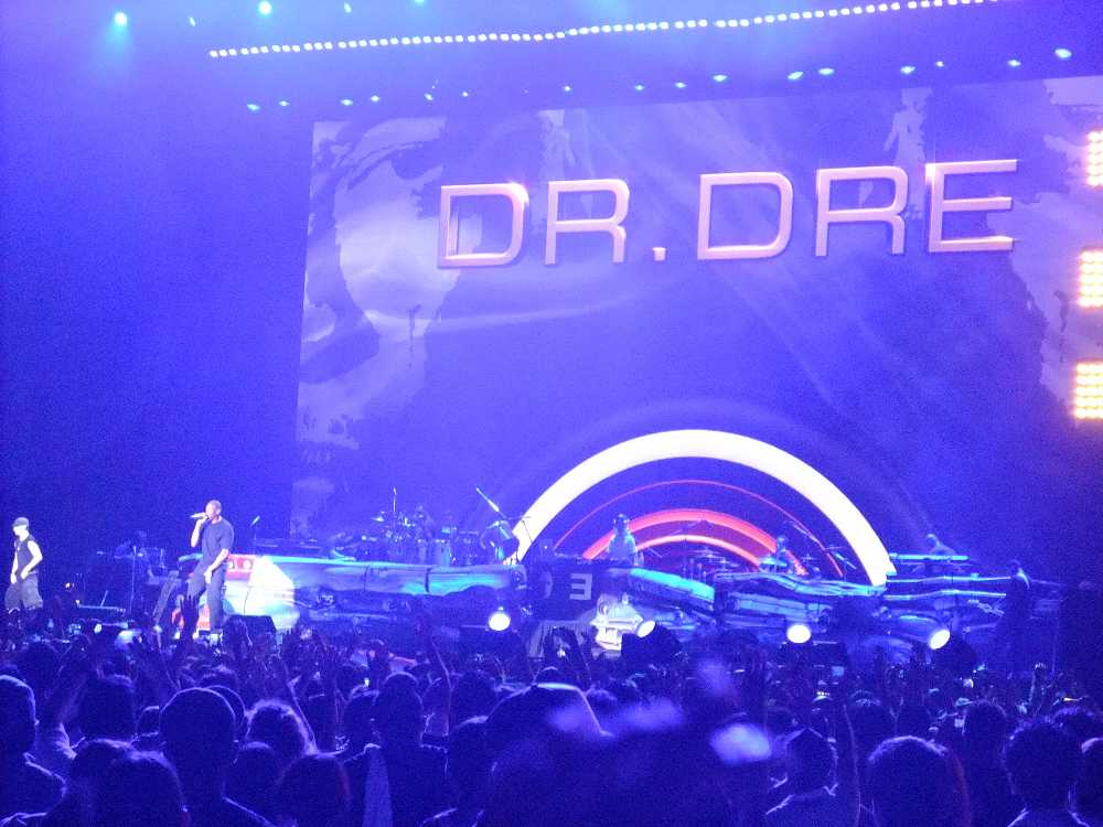 ドクター・ドレーが登場。大阪公演では出なかったようだ。