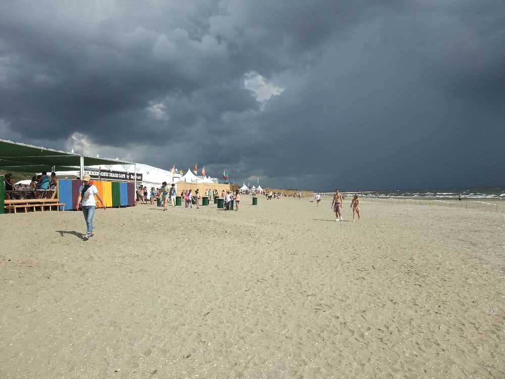 雨が降りそうな雲。
