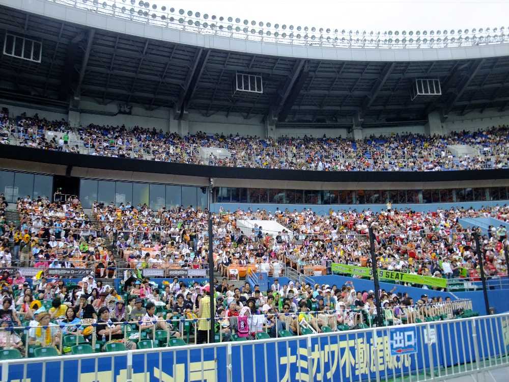 アリーナから。