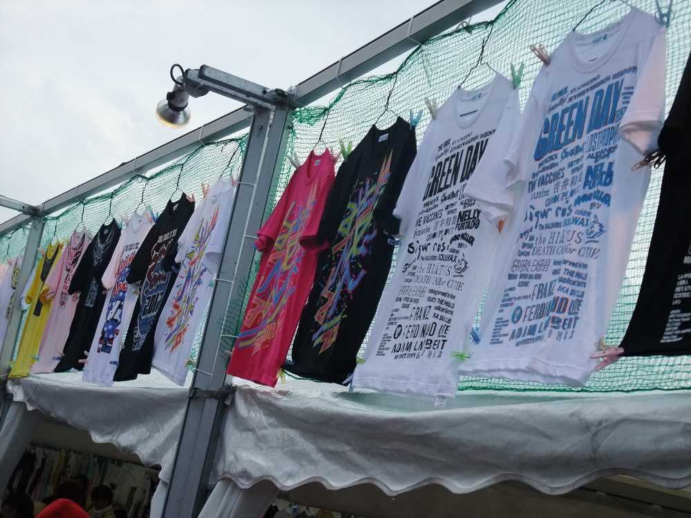 サマーソニックの公式Tシャツ。