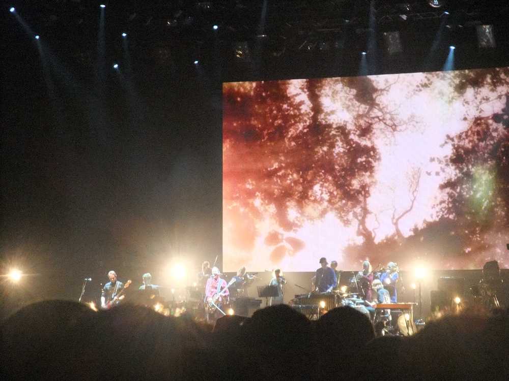 管楽器3人、弦楽器3人が参加し、11人で公演。