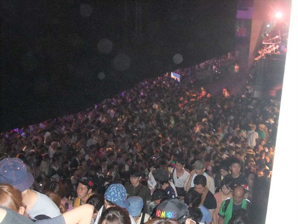 階段の上から。