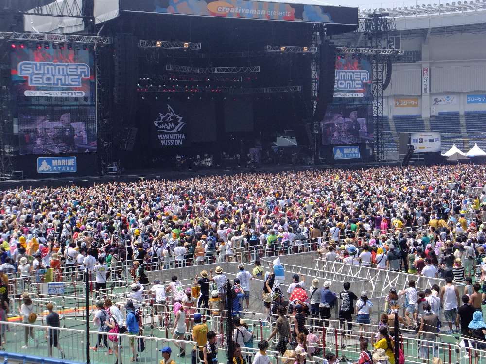 マリンステージスタンド席から。マン・ウィス・ア・ミッションのころ。