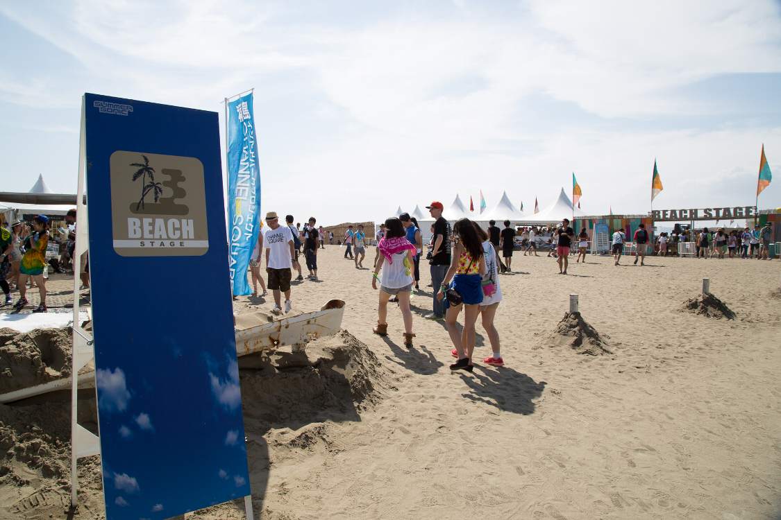 ビーチステージの入り口。