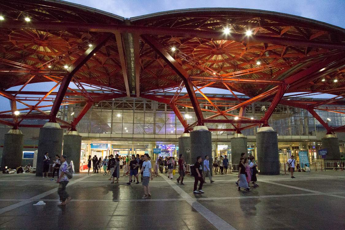 土曜の午前4時40分ごろ。