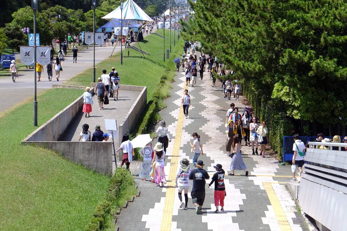 マリンステージのリストバンド交換へ。