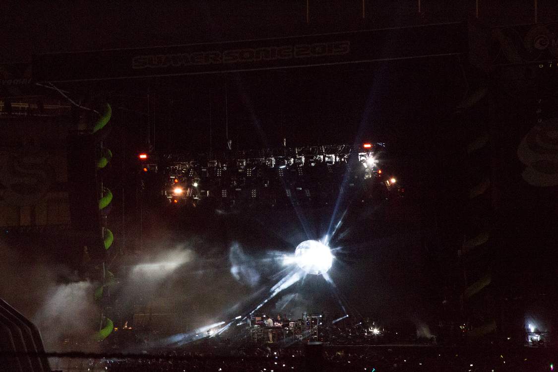 最後の曲は代表曲の「ブロック・ロッキン・ビーツ」。