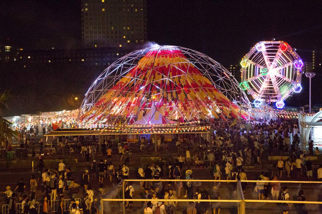 マリンステージ終演後のアイランドステージ。