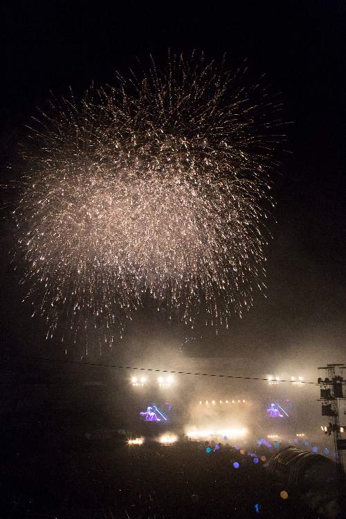 土曜の最後の花火。