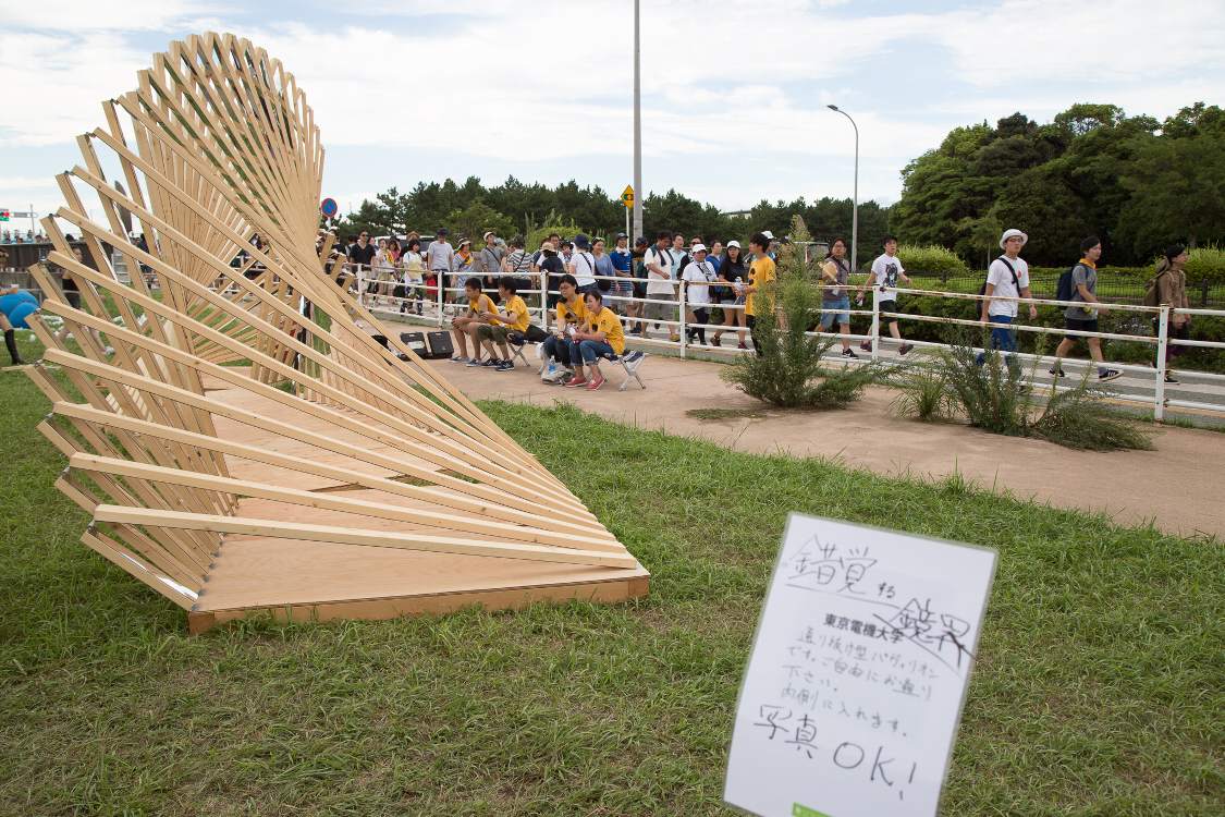 中に入ることを前提に作られているようです。