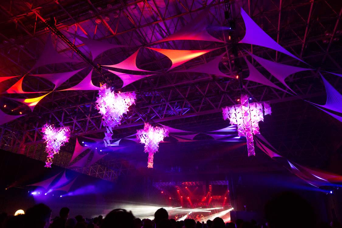 レインボーステージの装飾。