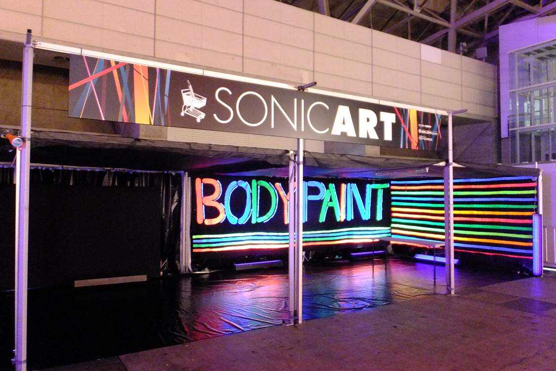 サマーソニック用のボディーペイントスペース。