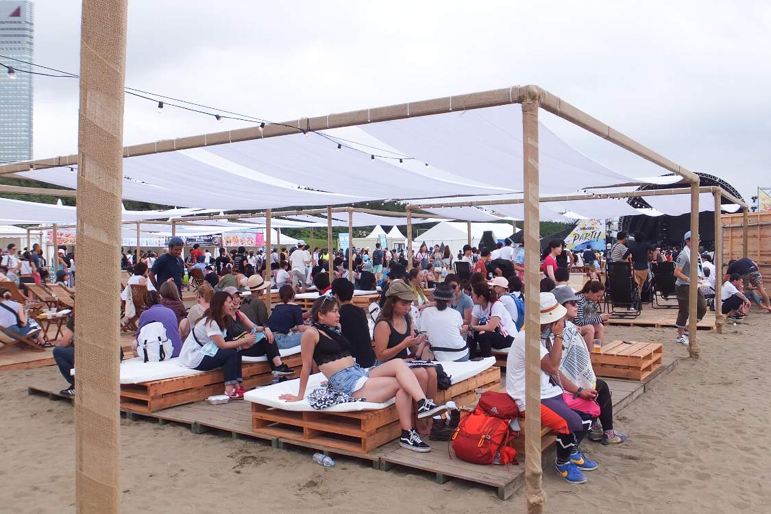 クッション付きのベンチがありました。