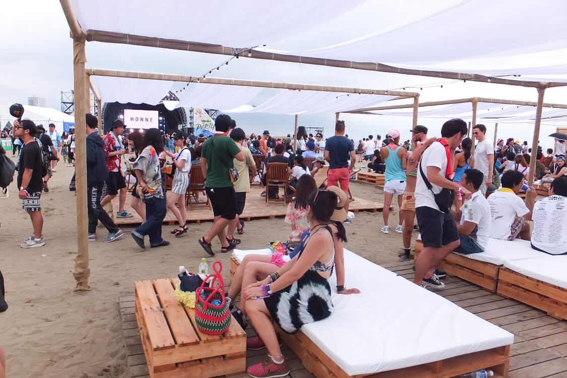 マットからも何となく公演が見られますが、人の通過が気になるか。