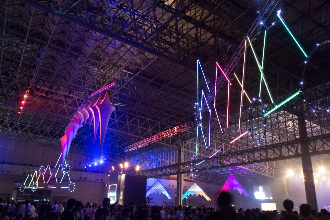 マウンテンステージは広いので装飾も多彩です。