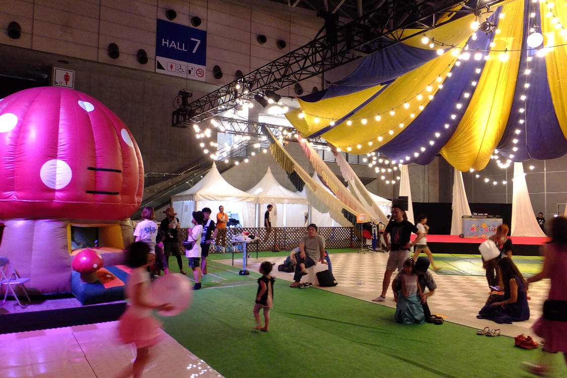 父親の参加も多い。