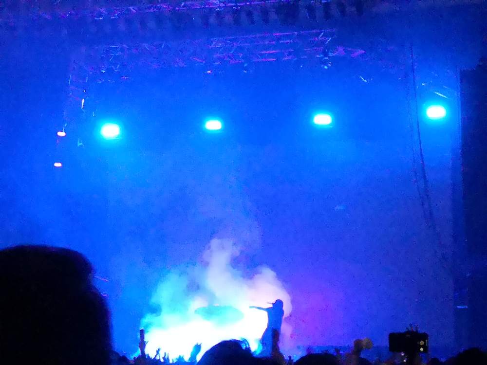 ボーカルもやっていました。