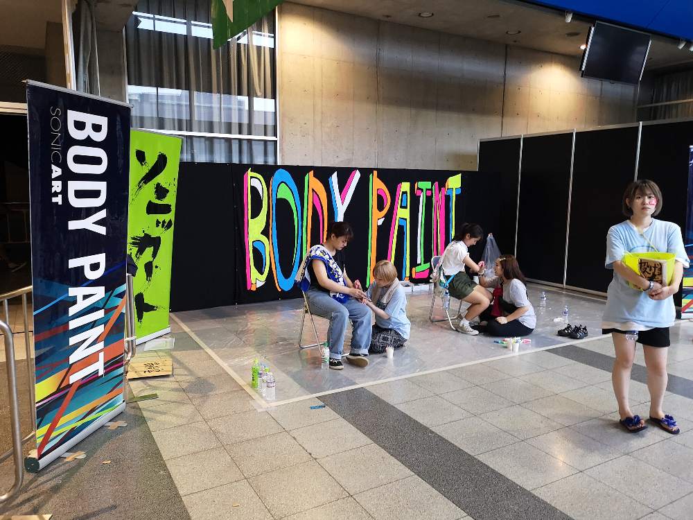 ボディペイントのコーナー。