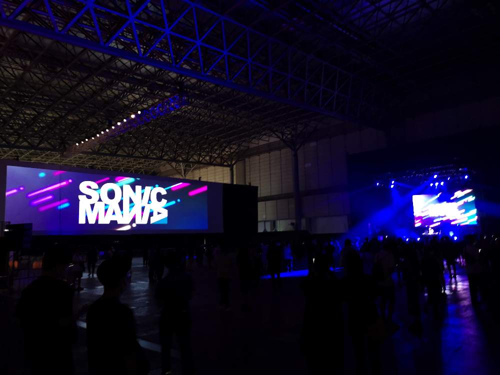 J-カルチャーステージ。