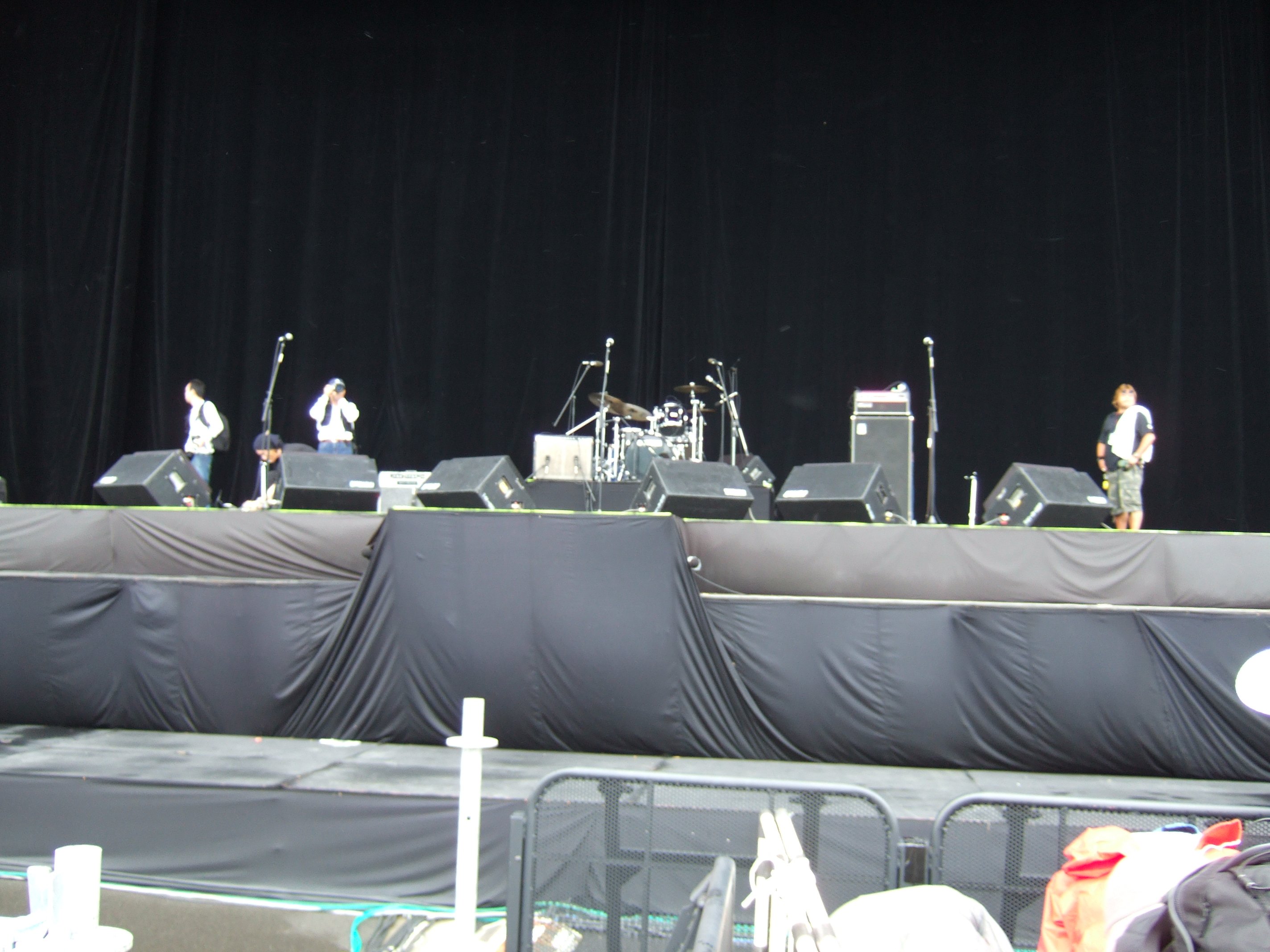 最前列近くから見たステージ。